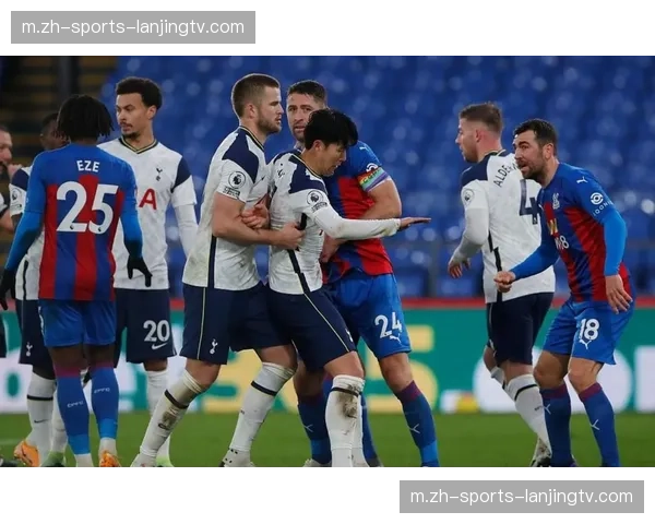 十秒换人超时面临少打一人 球队战术调整窗口被迫收紧 十秒换人超时面临少打一人 球队战术调整窗口被迫收紧